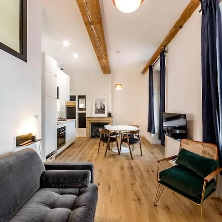 Apartment Grand T2 Avec Balcon • Proche Parc De La Tete D'or